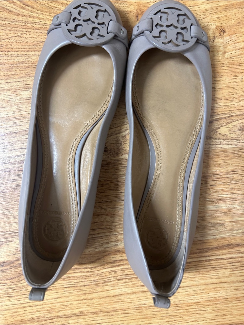 Tory Burch Taupe Reva Logo Ballet Flats  Size 9 1/2